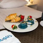 Maya's Flats 62 - 3 In