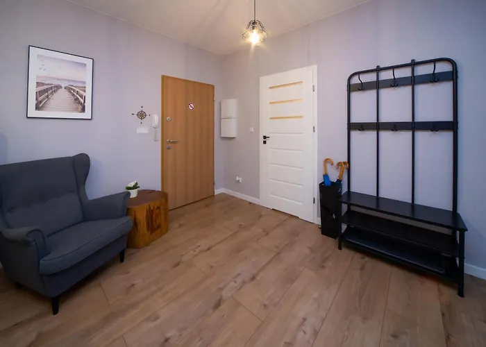 Maya's Flats & 62 - 3 Danzig