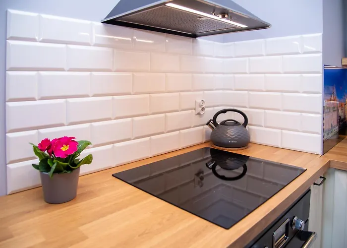 Maya's Flats & 62 - 3